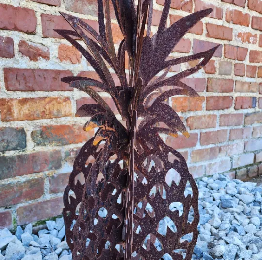 Pineapple Metal Yard Art Sculpture - Metal Sculpture - Succulent Sculpture