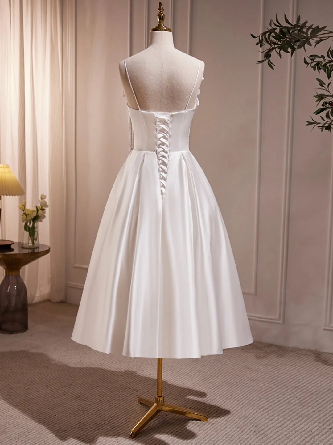 White Spaghetti Strap Satin Short Prom Dress White V-Neck Evening Party Dress